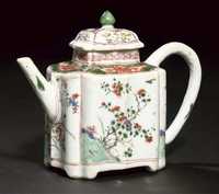 Kangxi A famille verte lobed teapot and cover